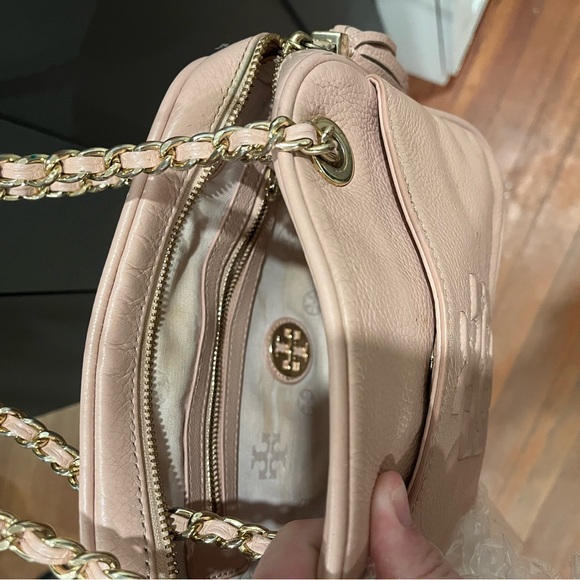 Tory Burch Thea Camerabag Blush Pink Crossbody Bag - Picture 3 of 7